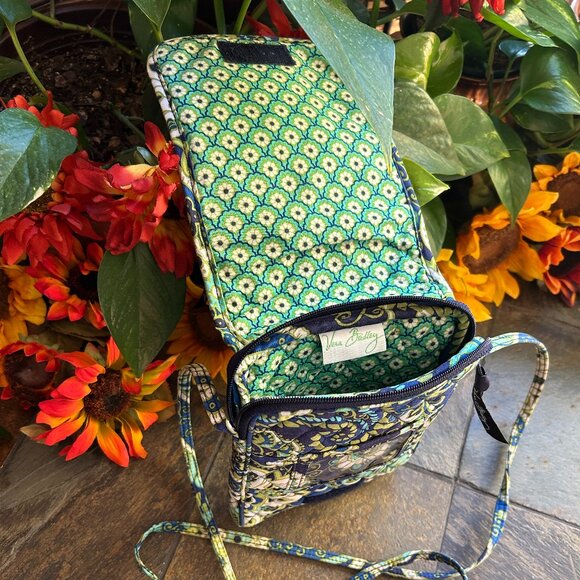 Vera Bradley Mini Hipster Crossbody in Rhythm and Blues Pattern (Like Ne… - Picture 10 of 14